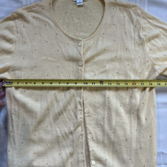 Croft & Barrow Cottagecore Ruffle Cardigan Large Soft Yellow Boho Cozy Knit - Picture 7 of 11